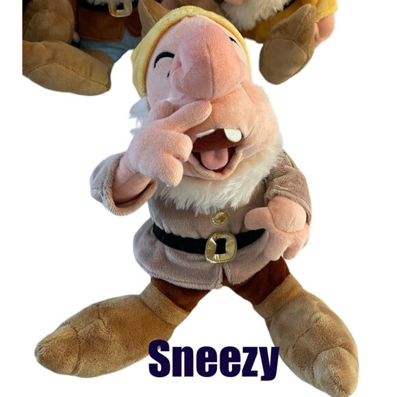 Extremely Rare Disney Collectable 7 Dwarves Characters Beanie Stuffed Toys - Picture 6 of 14